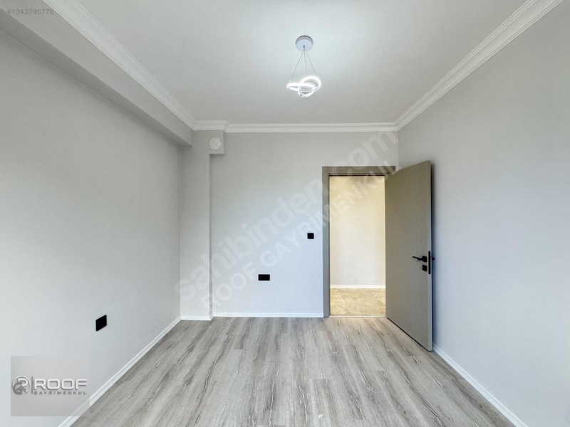 Sütlüce Mahallesinde Park Manzaralı 2+1 Daireler — fotoğraf 19
