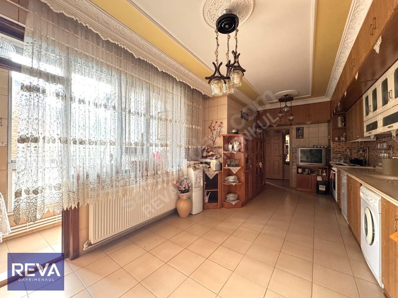 Reva'dan Nakipoğlu'nda Ara Kat I Geniş Bakımlı 3+1 Satılık Daire — fotoğraf 4