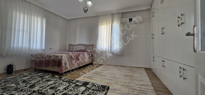 Oguzeli Gürsuda Satılık Bağ Evi Havuzlu 1750 M2 — fotoğraf 11