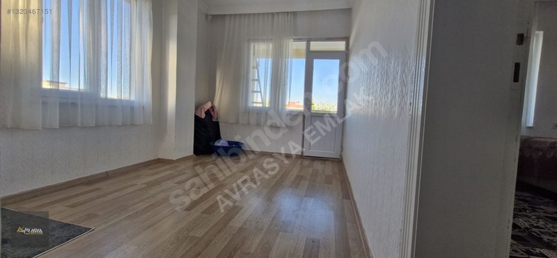 Oguzeli Gürsuda Satılık Bağ Evi Havuzlu 1750 M2 — fotoğraf 15