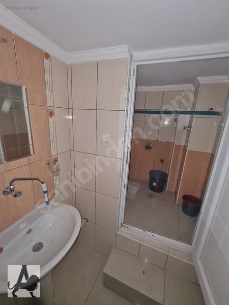 İvedik Caddesinde 380v Elektrikli Komple Bina Altı 180m2 İşyeri — fotoğraf 12