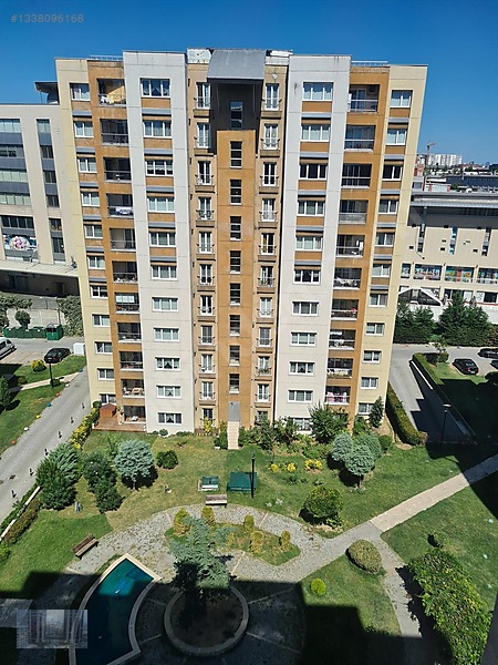 Sefaköy Kiptaş Evlerinde Peyzaj Manzara Eşyalı Kiralık Daire