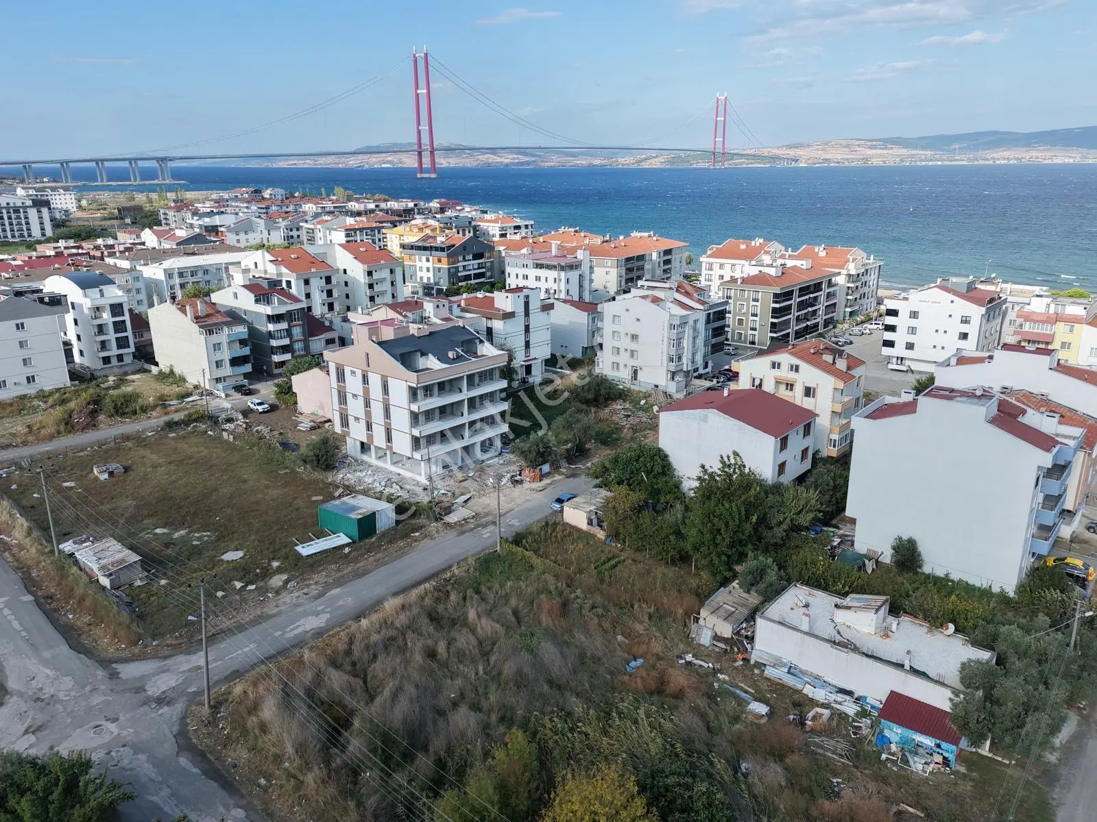 Yiğit Gayrimenkul'Den Lapseki Kordona Yakın Satılık İmarlı Arsa