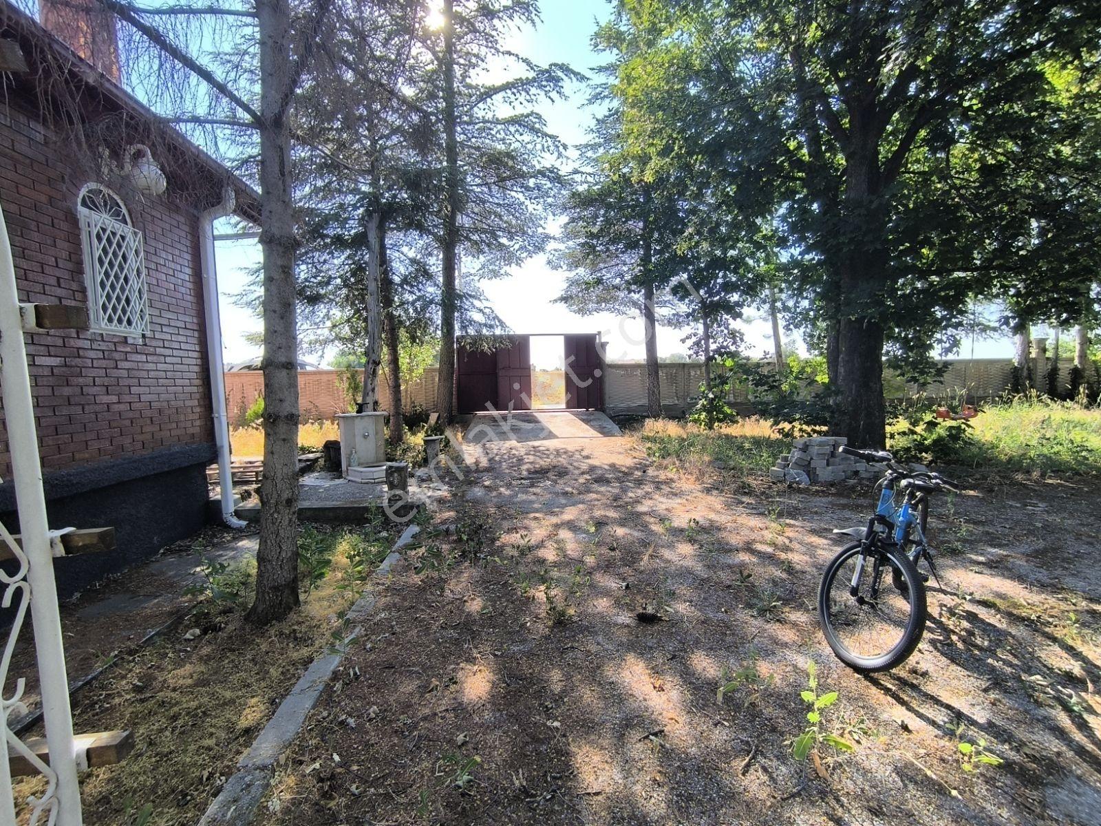 İstanbul Yoluna 500m Mesafede Bağ Evi — fotoğraf 11