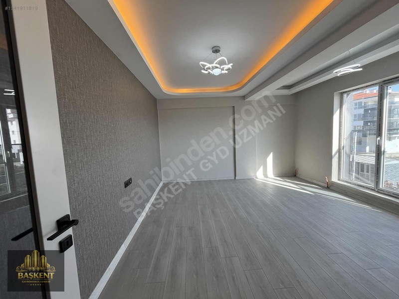 Dev Balkonlu Geniş Ve Ultra Lüks — fotoğraf 12