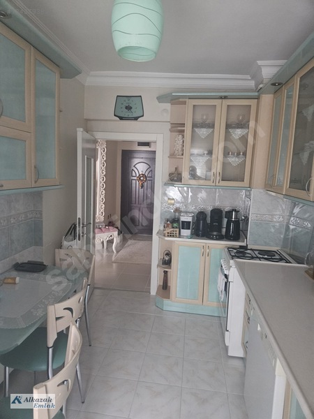 Sincan Törekent Metro Yanında 3+1 Yapılı Kiralık Daire — fotoğraf 4