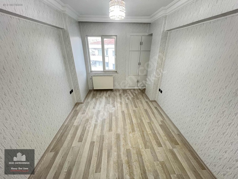 Ekici'den Osmangazi'de Ana Cadde Üzeri Full Bakımlı 3+1 Daire — fotoğraf 26