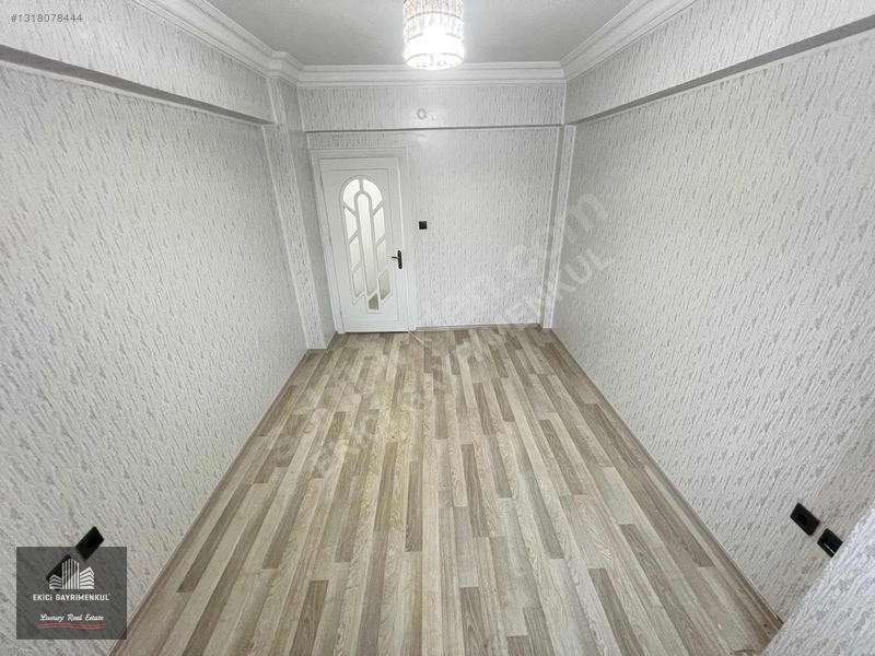 Ekici'den Osmangazi'de Ana Cadde Üzeri Full Bakımlı 3+1 Daire — fotoğraf 29