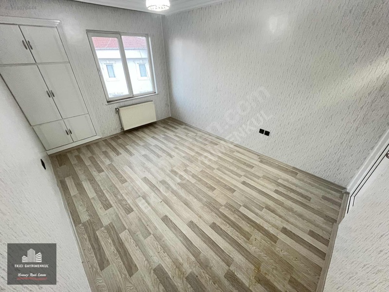 Ekici'den Osmangazi'de Ana Cadde Üzeri Full Bakımlı 3+1 Daire — fotoğraf 32