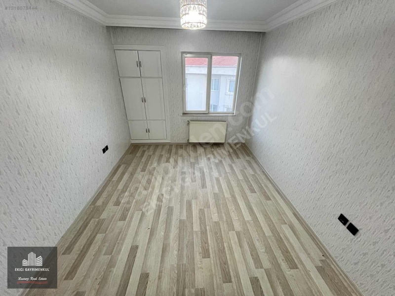 Ekici'den Osmangazi'de Ana Cadde Üzeri Full Bakımlı 3+1 Daire — fotoğraf 33