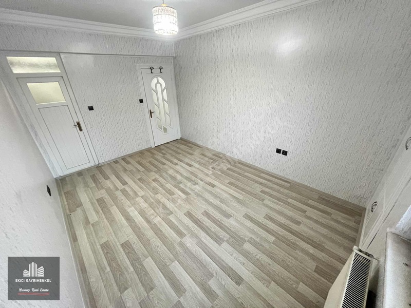 Ekici'den Osmangazi'de Ana Cadde Üzeri Full Bakımlı 3+1 Daire — fotoğraf 35