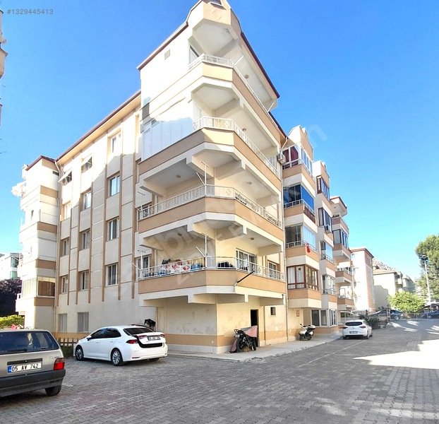 Zirve Emlaktan Amasya Hacılar Meydanında Satılık 3+1 Daire — fotoğraf 18