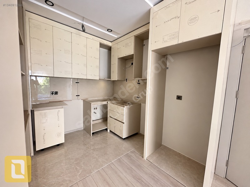 Memurevleri Mh.satılık 2+1 Ara Kat Sıfır Daire — fotoğraf 3