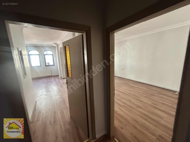 Çarşı Merkezde Kiralık Geniş Metre Kareli Ful Bakımlı 3+1 Daire — fotoğraf 5