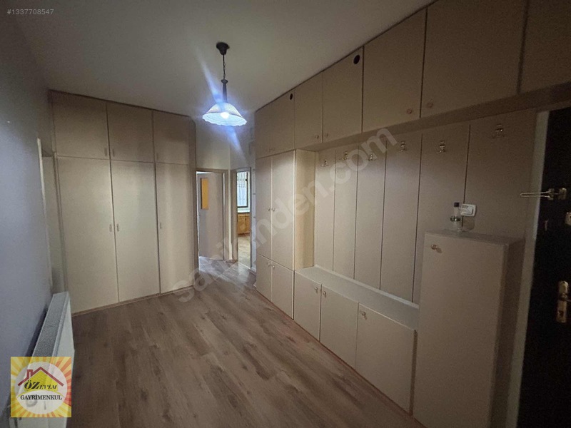 Çarşı Merkezde Kiralık Geniş Metre Kareli Ful Bakımlı 3+1 Daire — fotoğraf 19