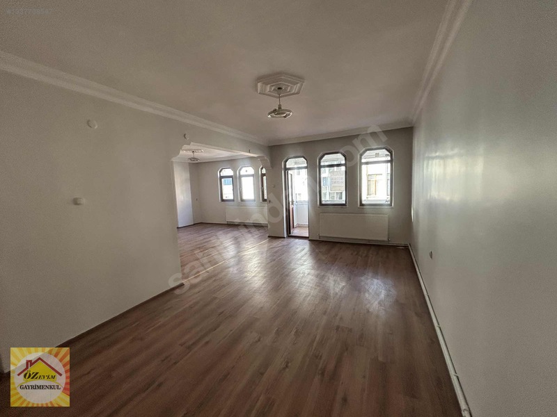 Çarşı Merkezde Kiralık Geniş Metre Kareli Ful Bakımlı 3+1 Daire — fotoğraf 22