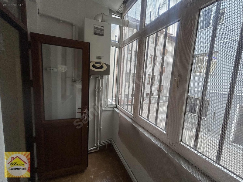 Çarşı Merkezde Kiralık Geniş Metre Kareli Ful Bakımlı 3+1 Daire — fotoğraf 28
