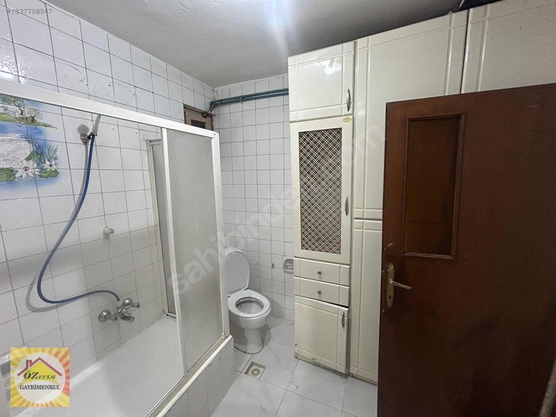 Çarşı Merkezde Kiralık Geniş Metre Kareli Ful Bakımlı 3+1 Daire — fotoğraf 30