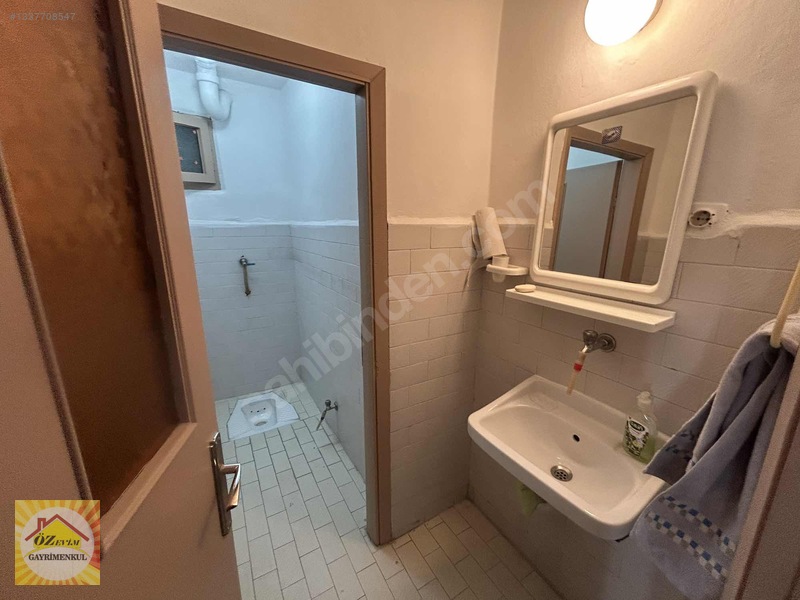 Çarşı Merkezde Kiralık Geniş Metre Kareli Ful Bakımlı 3+1 Daire — fotoğraf 33
