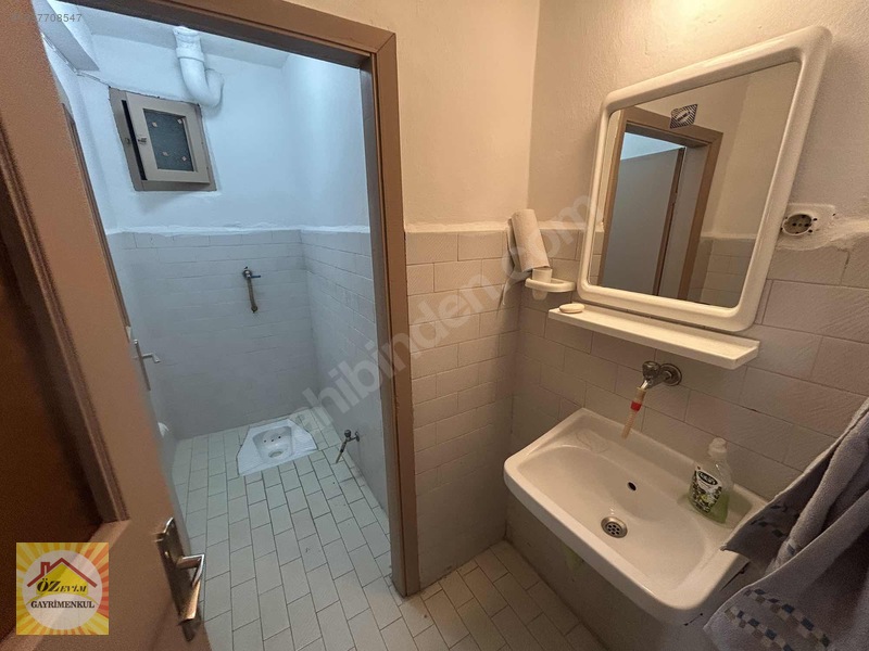Çarşı Merkezde Kiralık Geniş Metre Kareli Ful Bakımlı 3+1 Daire — fotoğraf 34