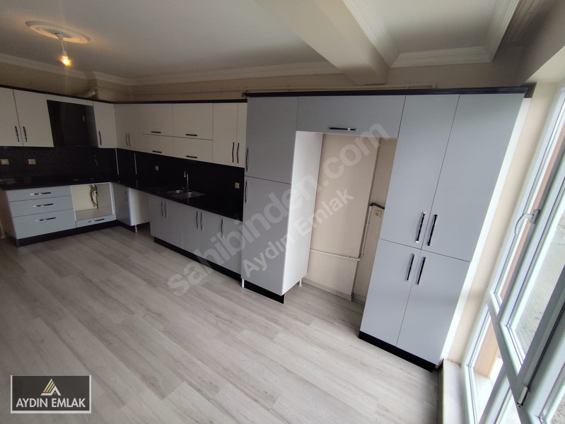 Demirkent'te Kiralık 3+1, 175m² Geniş Daire (site İçinde) — fotoğraf 7