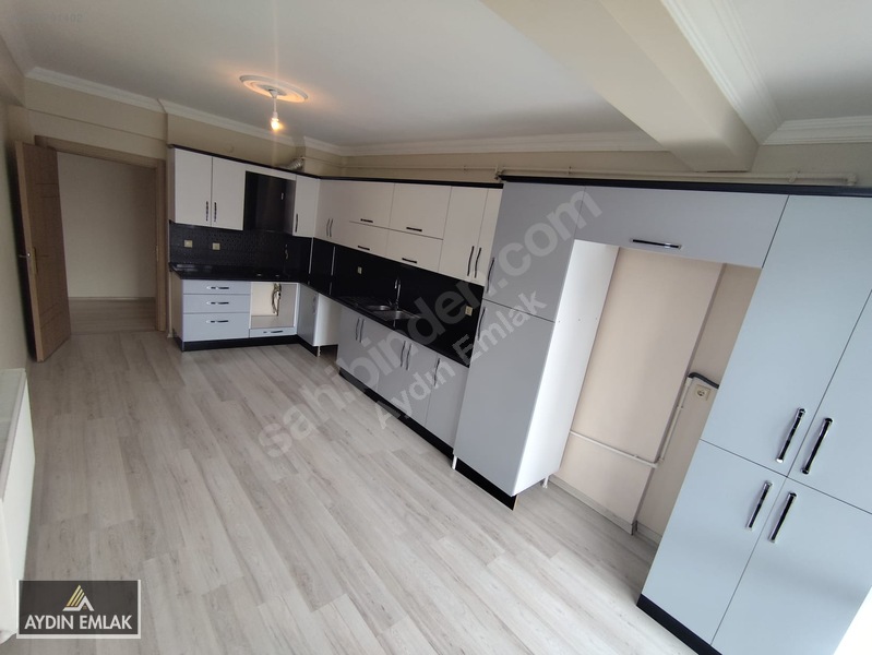 Demirkent'te Kiralık 3+1, 175m² Geniş Daire (site İçinde) — fotoğraf 10