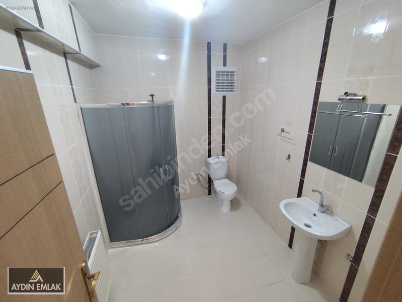 Demirkent'te Kiralık 3+1, 175m² Geniş Daire (site İçinde) — fotoğraf 22
