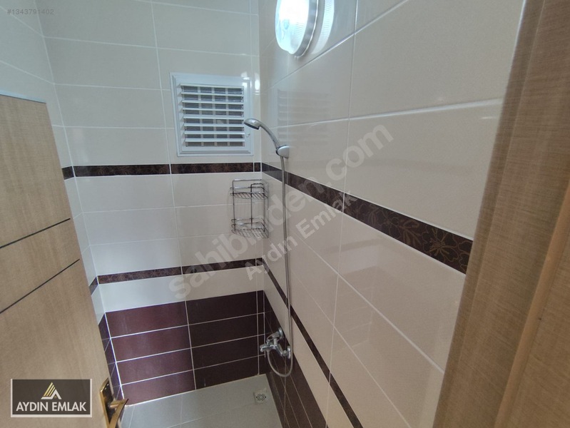 Demirkent'te Kiralık 3+1, 175m² Geniş Daire (site İçinde) — fotoğraf 24