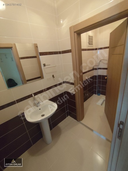 Demirkent'te Kiralık 3+1, 175m² Geniş Daire (site İçinde) — fotoğraf 27