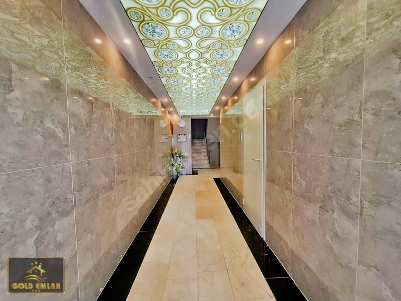 Gold'da Karadolapda Otoparklı Sitede 2.kat Geniş 2+1 Daire — fotoğraf 32