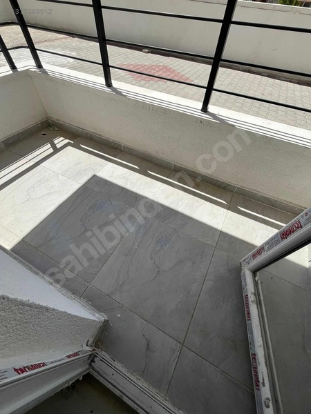 Sarı Dan Besikkayada Giris 2+1 Asansorlu İskanli Yeni Bina — fotoğraf 7