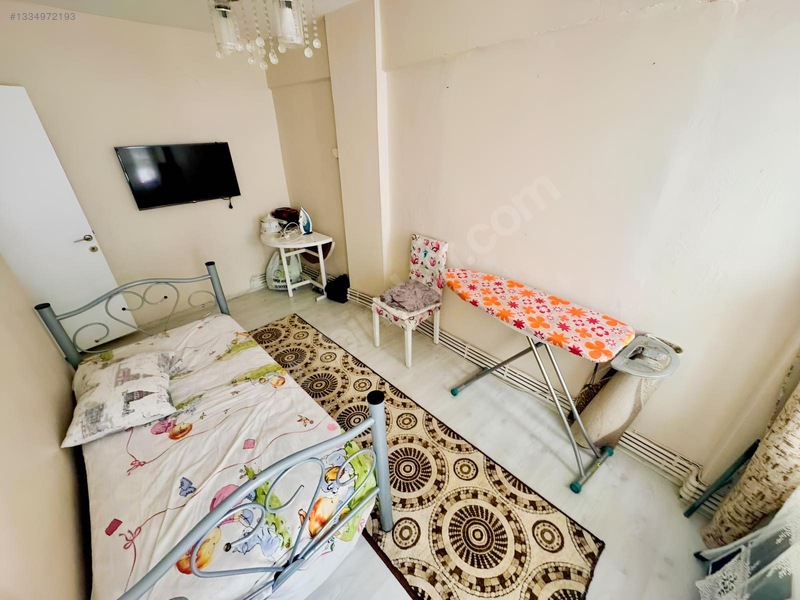 Hastane Metro Yürüme Mesafesinde Eşyalı Asansörlü 3+1 Kiralık — fotoğraf 13