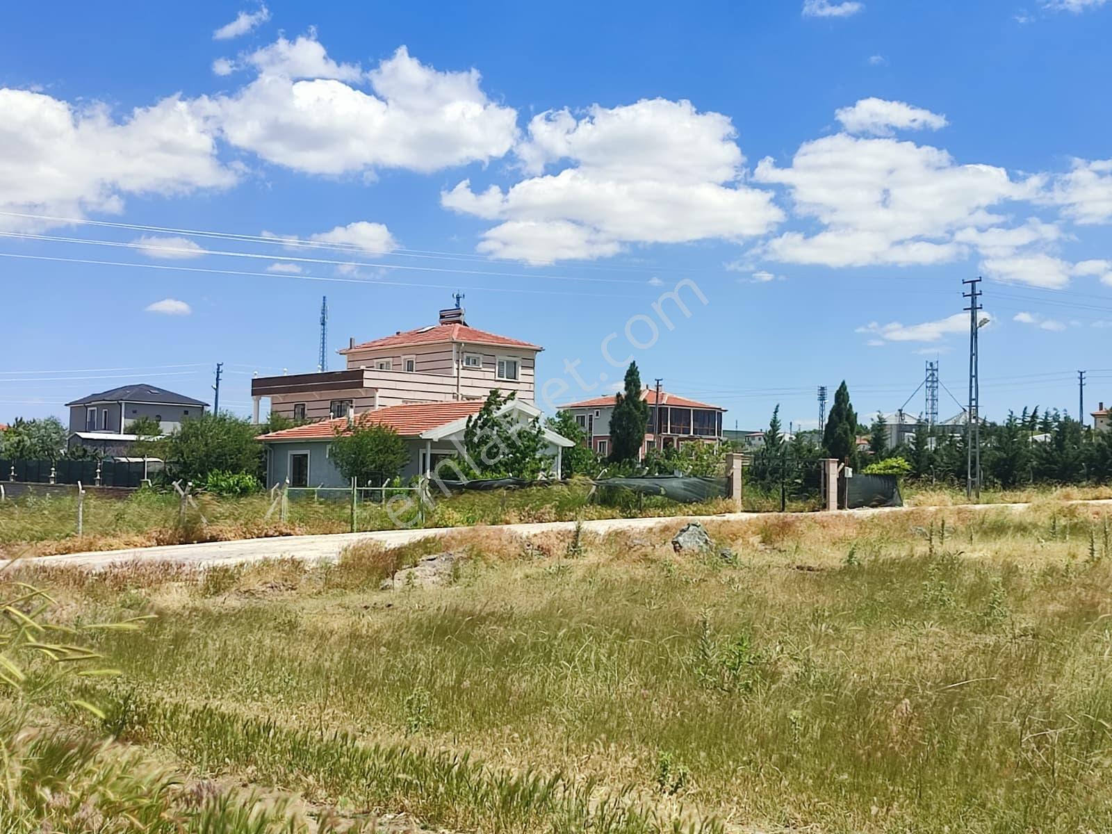 Gölbaşı Oyaca Akarsuda Konut İmarlı Arsa Takasa Uygun
