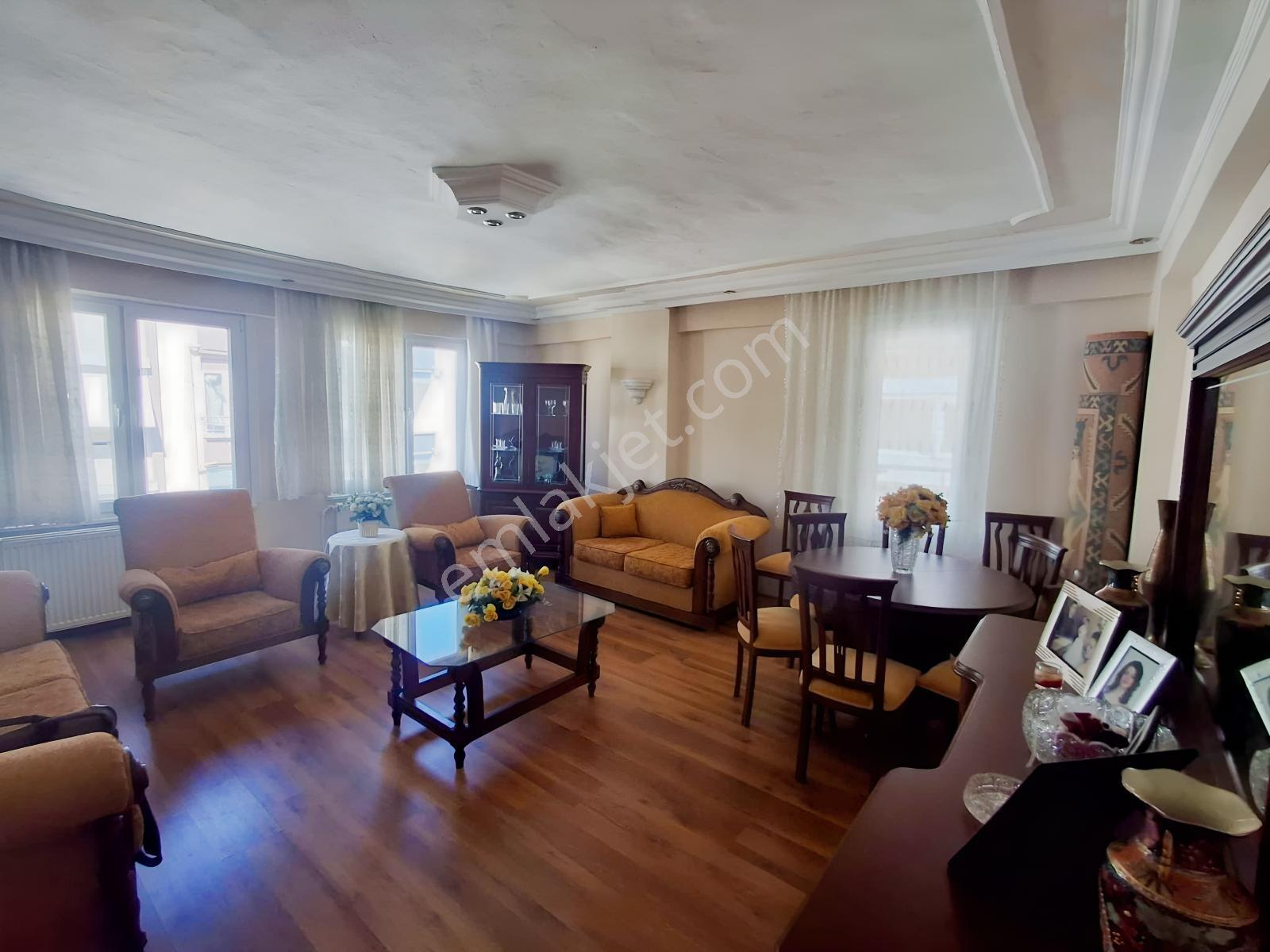 Akçay Altınkum Demirbayrak Sitesinde Asansörlü 4+1 200 M2 Daire — fotoğraf 2