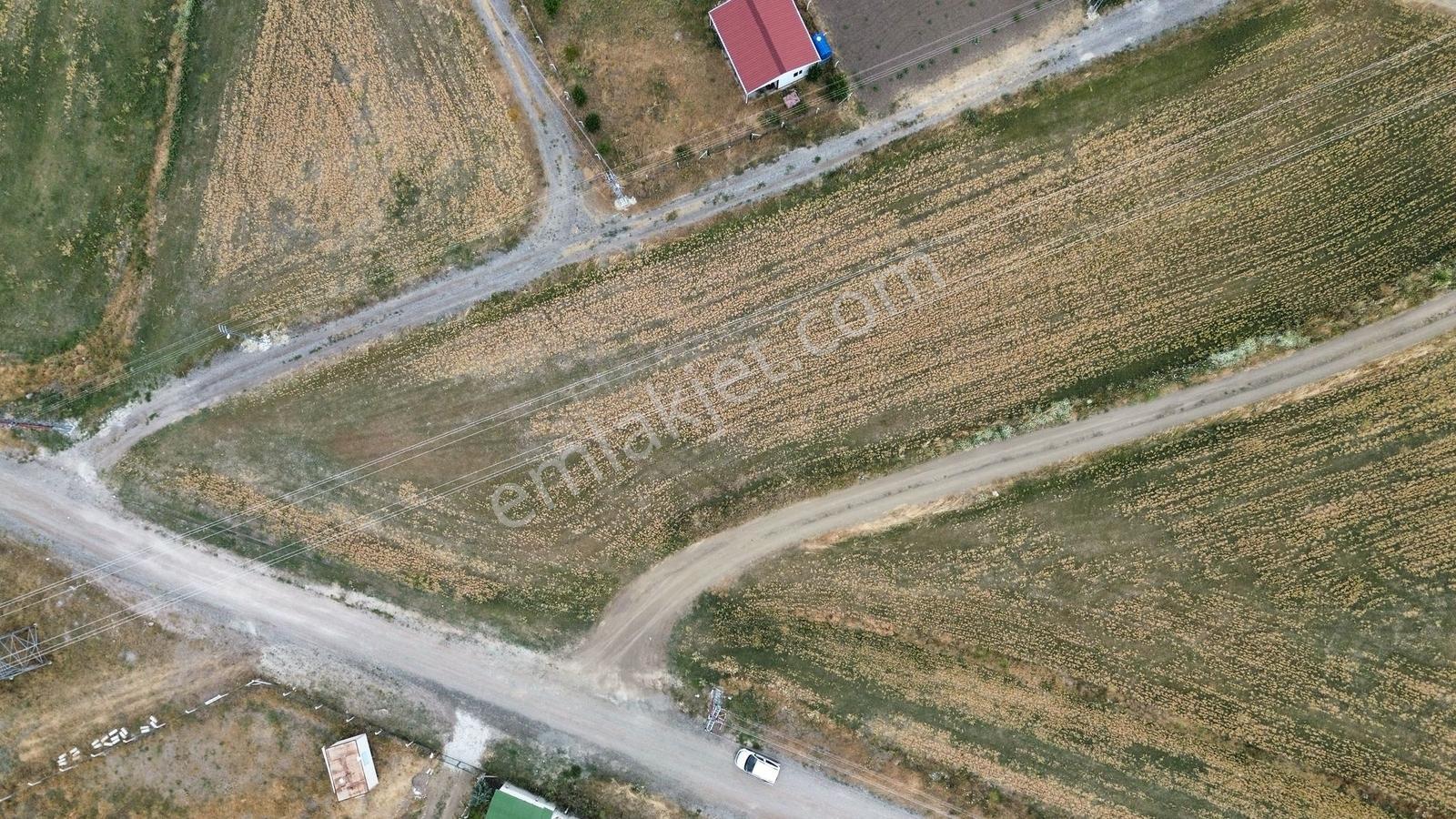 İmaremlak2'den Tek Tapu 2 Tarafı Yola Cephe 1840m2 Köşe Parsel — fotoğraf 10