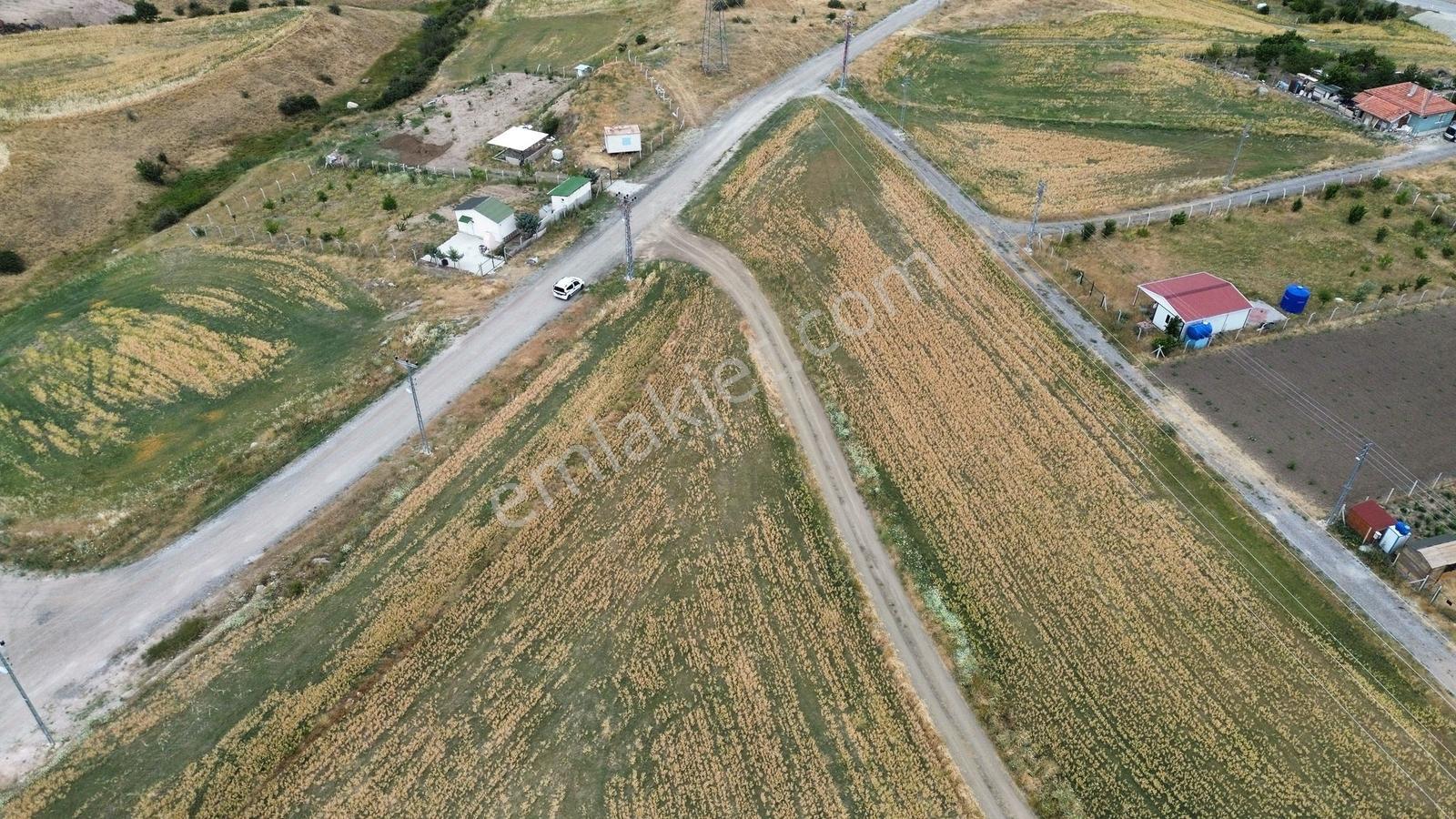İmaremlak2'den Tek Tapu 2 Tarafı Yola Cephe 1840m2 Köşe Parsel — fotoğraf 11