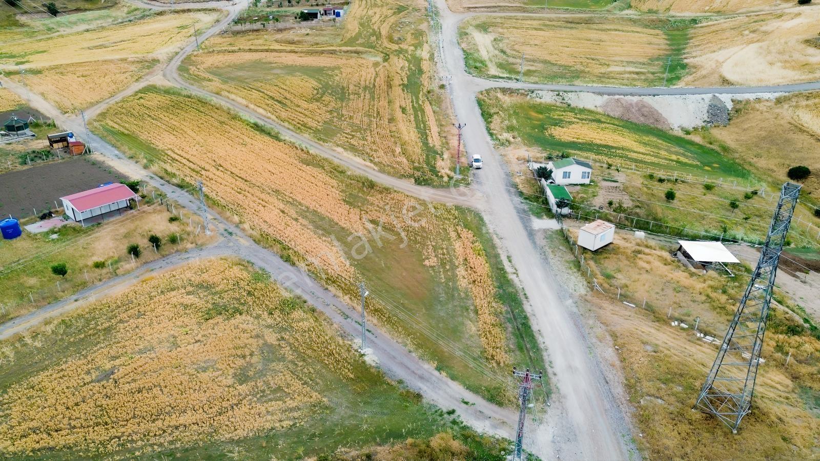 İmaremlak2'den Tek Tapu 2 Tarafı Yola Cephe 1840m2 Köşe Parsel — fotoğraf 14