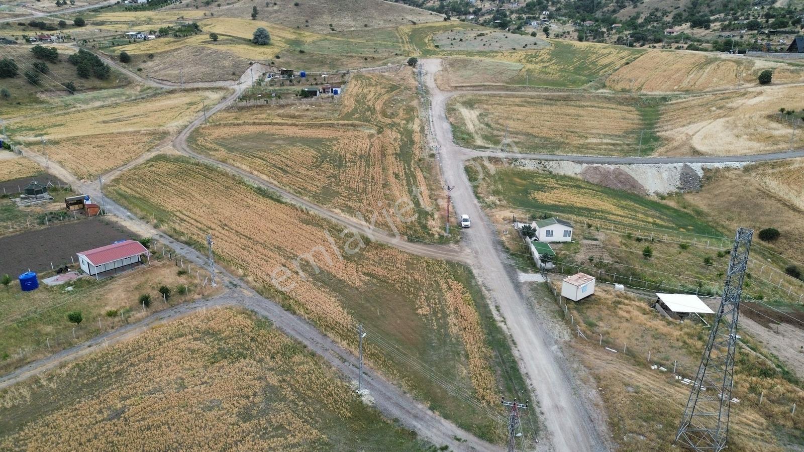 İmaremlak2'den Tek Tapu 2 Tarafı Yola Cephe 1840m2 Köşe Parsel — fotoğraf 17