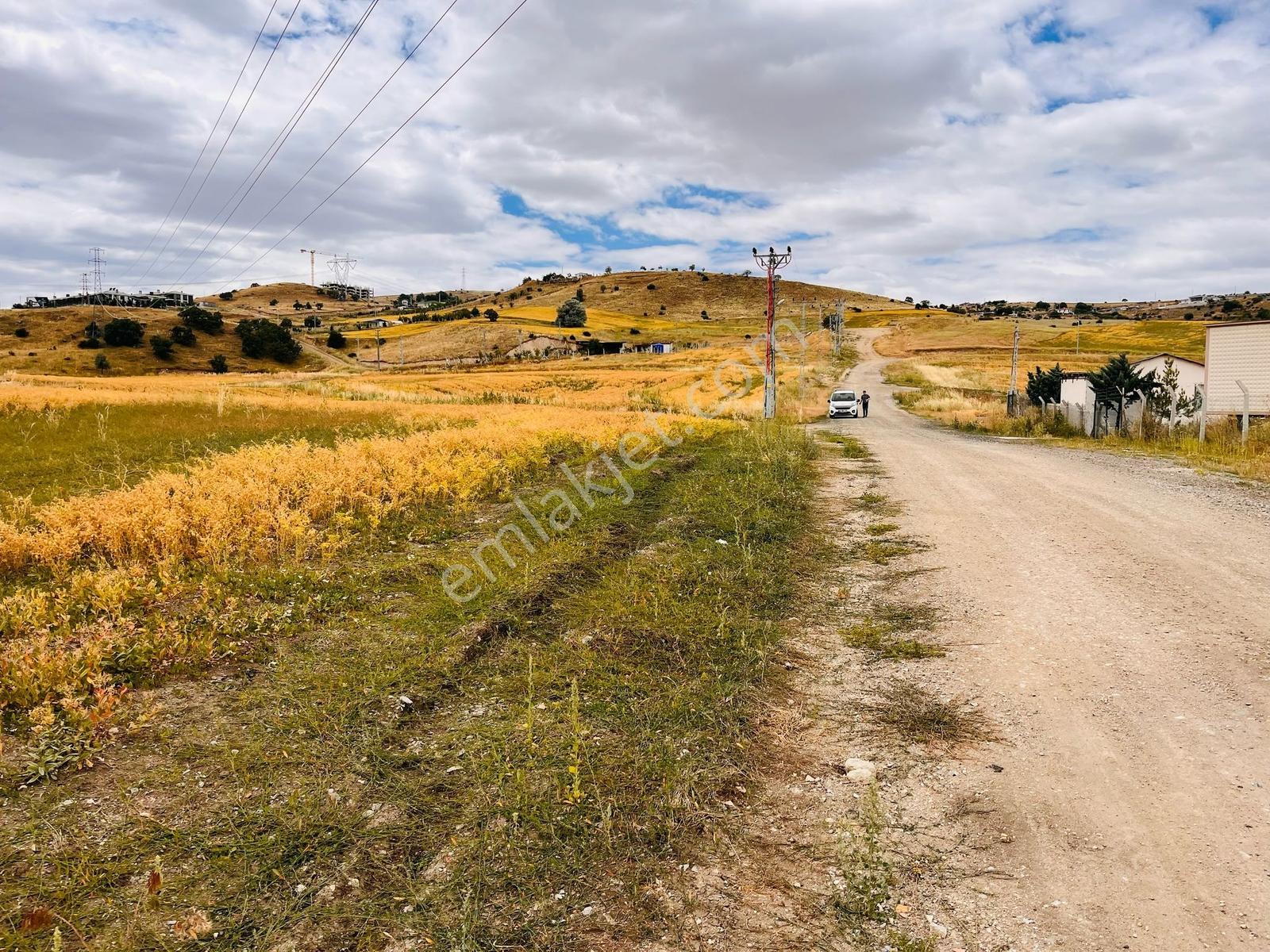 İmaremlak2'den Tek Tapu 2 Tarafı Yola Cephe 1840m2 Köşe Parsel — fotoğraf 25