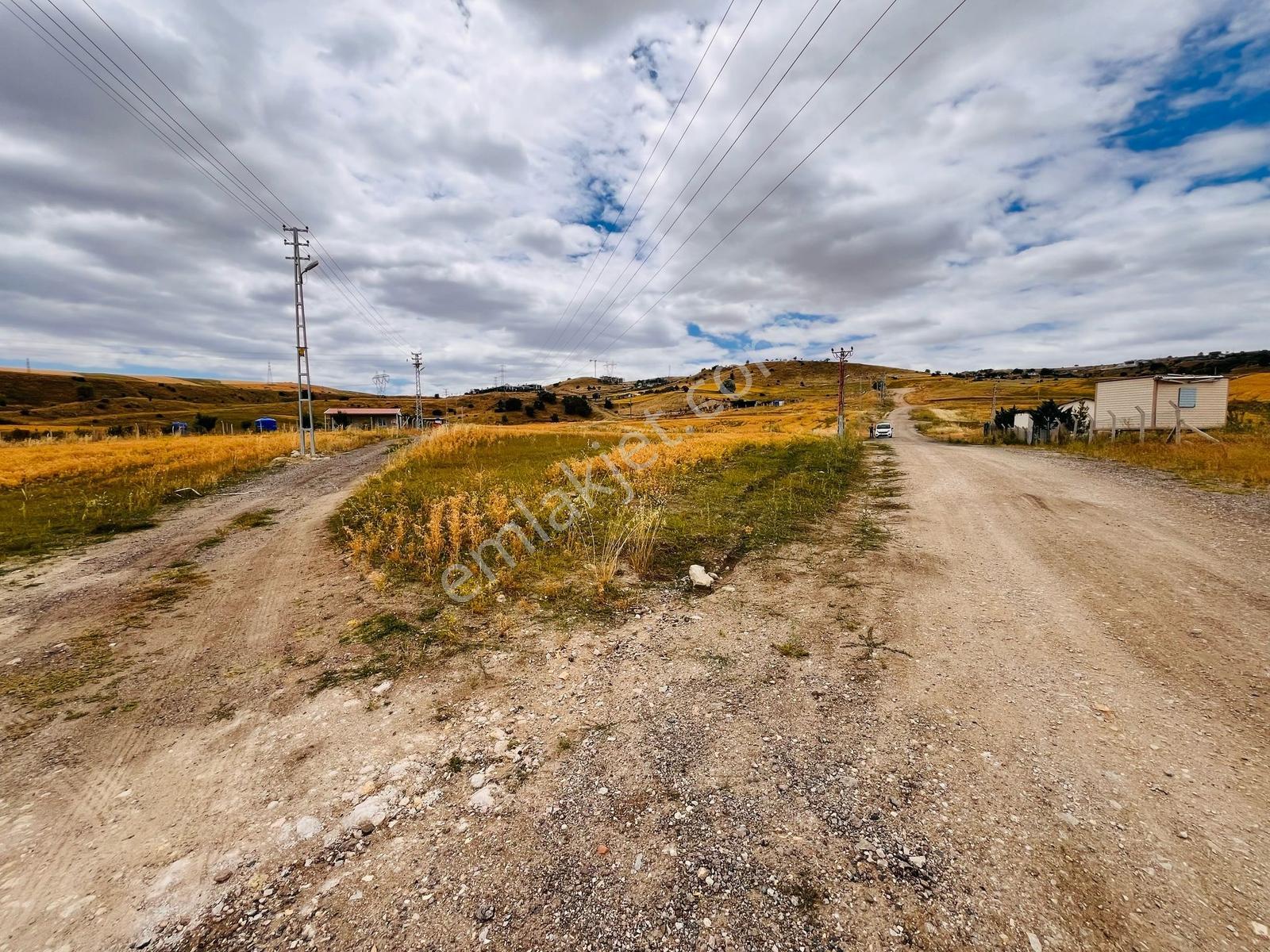İmaremlak2'den Tek Tapu 2 Tarafı Yola Cephe 1840m2 Köşe Parsel — fotoğraf 28