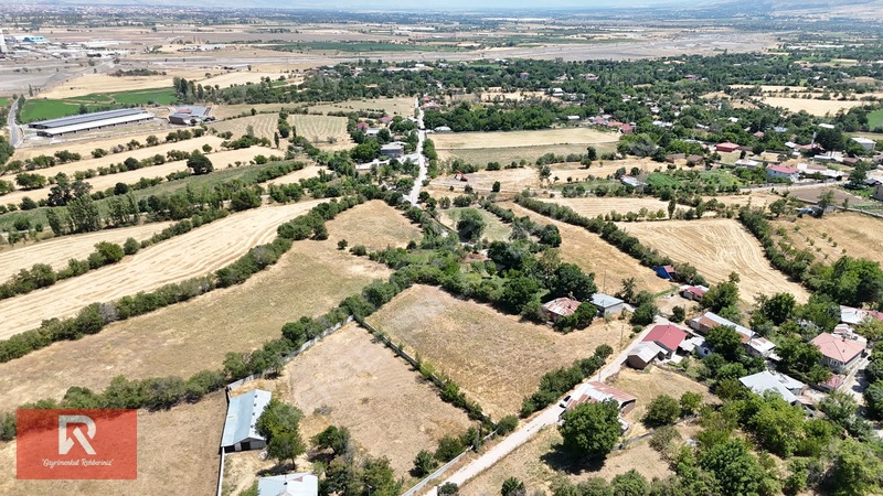 Rehber Emlak'tan Aydoğdu Köyünde İmarlı 1001 M2 Arsa Önü Yol — fotoğraf 25