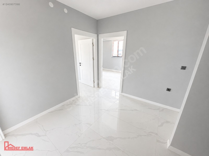 Hedef Emlaktan Eğriköprü'de Site İçi Kiralık Sıfır 3+1 Lüx Daire — fotoğraf 2