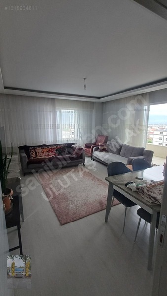 Cumartesi Pazarında 140 M2 3+1 Otoparklı Daire — fotoğraf 2