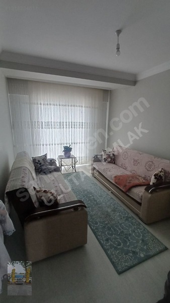 Cumartesi Pazarında 140 M2 3+1 Otoparklı Daire — fotoğraf 3