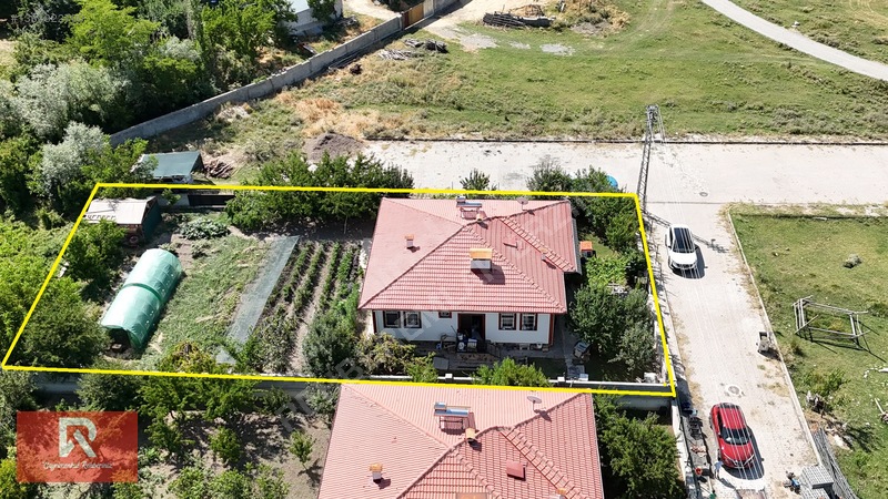 Rehber Emlak'tan Uluköy Köyünde 849 M2 Arsa İçinde Bahçeli Villa — fotoğraf 8