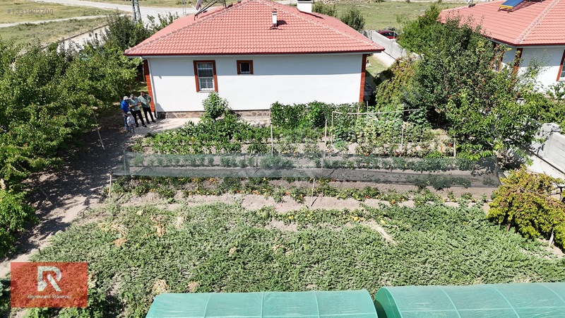Rehber Emlak'tan Uluköy Köyünde 849 M2 Arsa İçinde Bahçeli Villa — fotoğraf 11