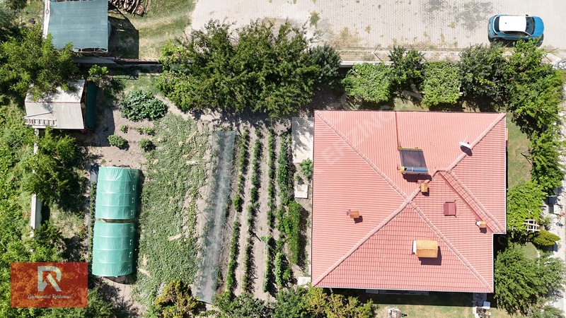 Rehber Emlak'tan Uluköy Köyünde 849 M2 Arsa İçinde Bahçeli Villa — fotoğraf 17