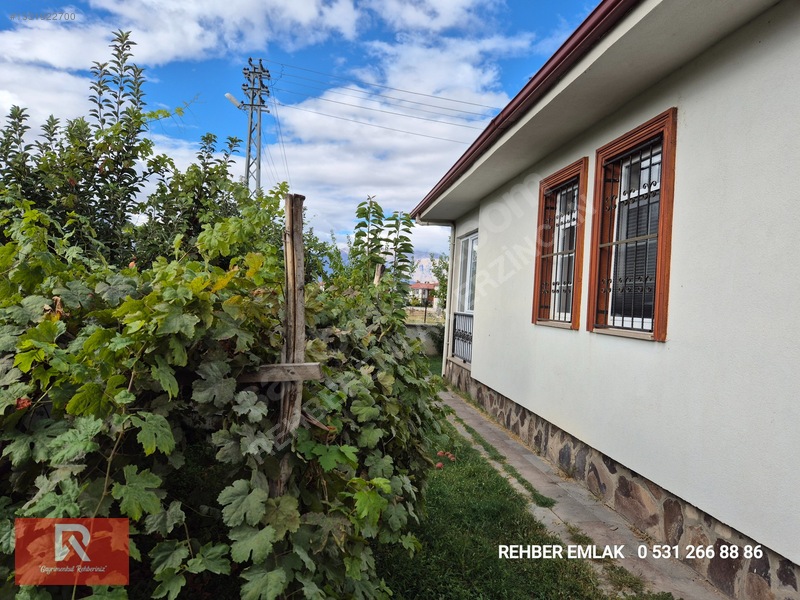 Rehber Emlak'tan Uluköy Köyünde 849 M2 Arsa İçinde Bahçeli Villa — fotoğraf 37