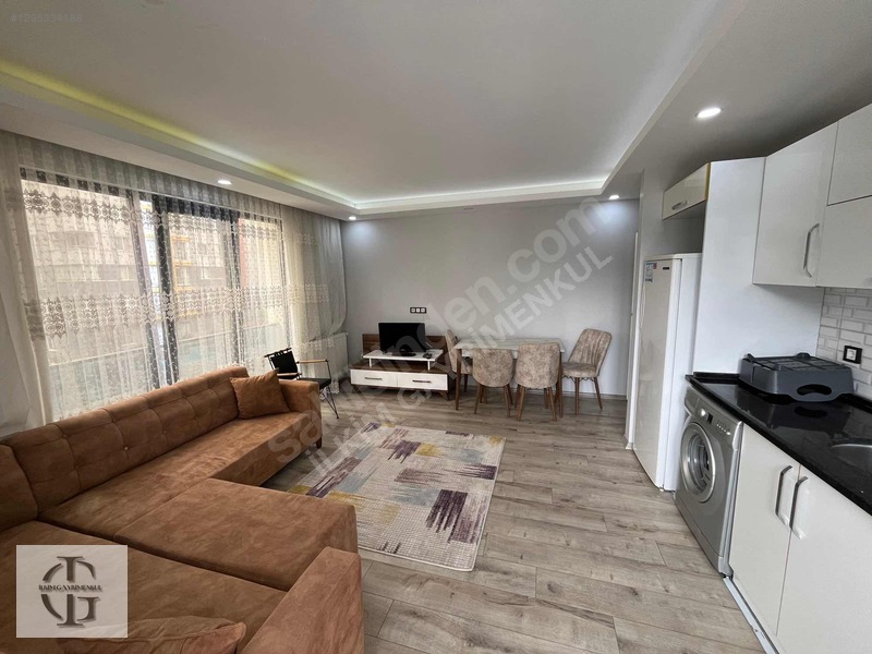 Yenimahalle De Ulaşıma Yakın 1+1 Eşyalı Geniş Balkonlu Kiralık