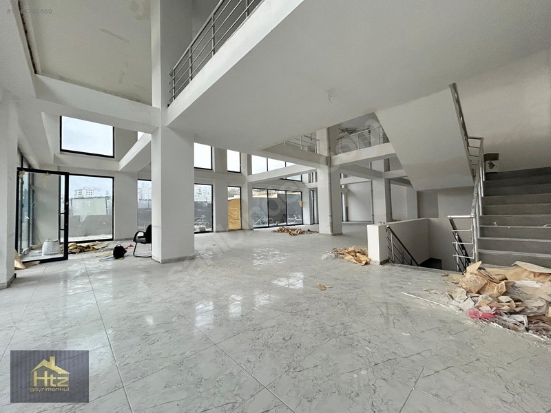Bornova Konutları Altı 310 M2 Satılık Dükkan — fotoğraf 2